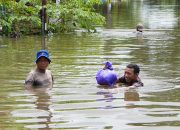 Banjir Maros dan Makassar, Ribuan Warga Terisolasi, Akses Lumpuh