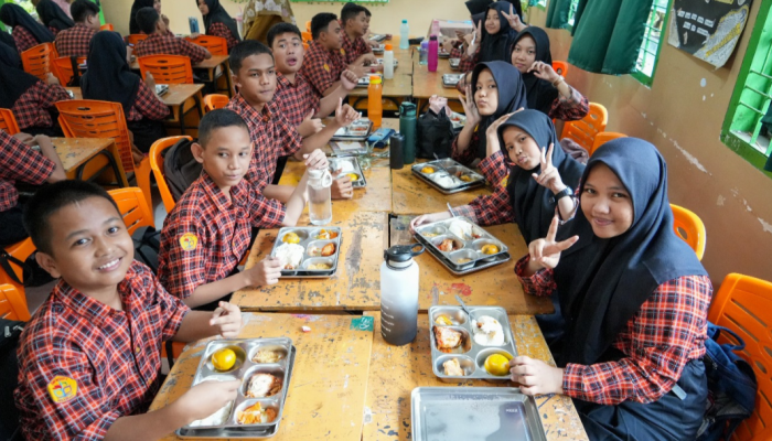 Standar Baru Dapur MBG: Dua Chef, Produk Lokal, dan Pengawasan Ketat
