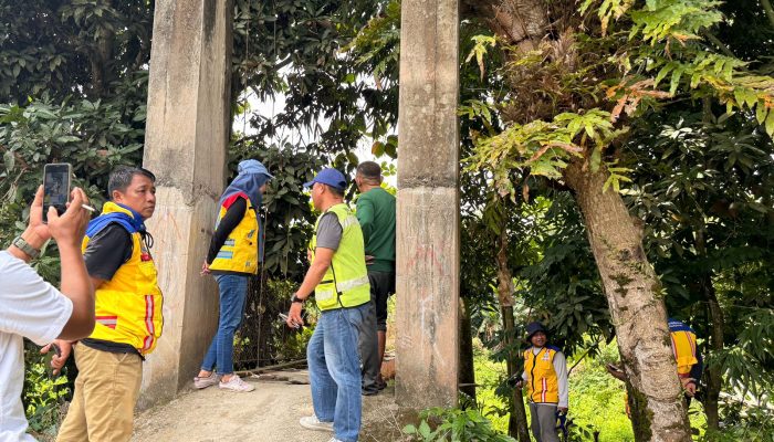 Tanggapi Aduan Warga, Wali Kota Palopo Pastikan Revitalisasi Jembatan Pajalesang