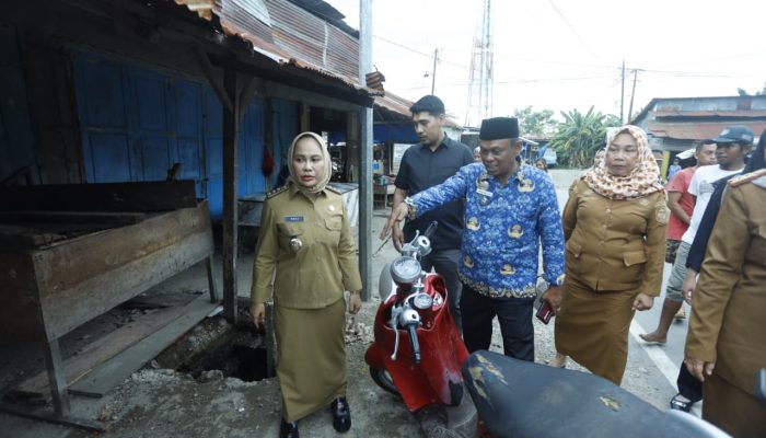 Wali Kota Palopo Turun Lapangan, Cek Langsung Kondisi Drainase Tersumbat