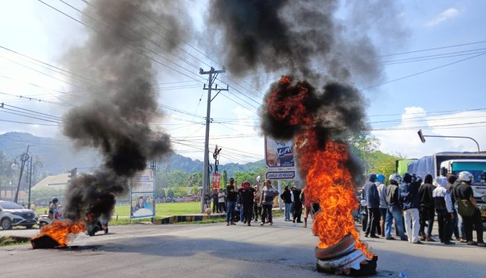 Aksi “Menggugat” PT BMS, Mahasiswa Tuntut Transparansi Rekrutmen