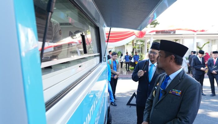 Gubernur Sulsel Luncurkan Layanan Dukcapil Bergerak, KTP Bisa Dicetak di Tempat