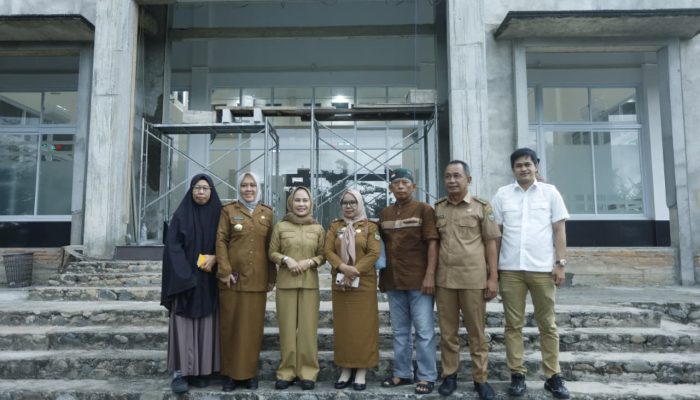 Wali Kota Palopo Serahkan Bantuan Pribadi untuk Pembangunan Masjid Al-Amin