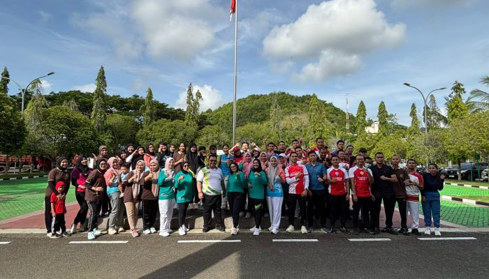 Kejari Luwu Dorong Hidup Sehat Pegawai Lewat Senam Bersama