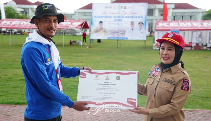 Wali Kota Palopo Resmi Kukuhkan Kampung Siaga Bencana Sawerigading