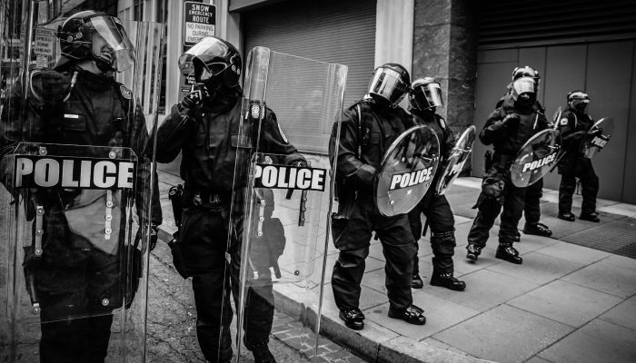 Putusan MK Larang Polri Jabat Posisi Sipil Tuai Kritik