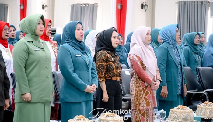 Peringatan Puncak HKG PKK ke-53, Wali Kota Palopo Tekankan Peran Strategis Keluarga