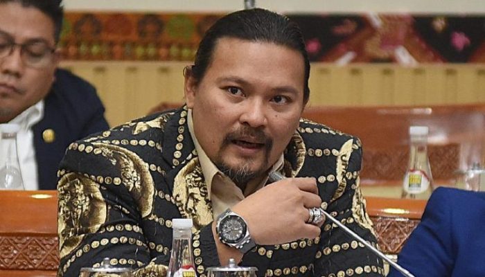 DPR Sebut Kasus Pemerasan Jaksa di HSU sebagai Alarm Bahaya Integritas Penegak Hukum