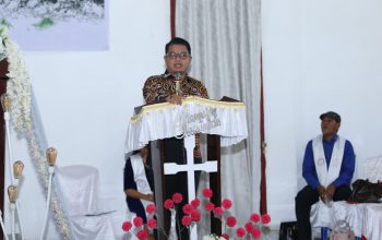 Wabup Dhevy Hadiri Natal GPIL Padang Sappa, Tegaskan Pentingnya Kerukunan