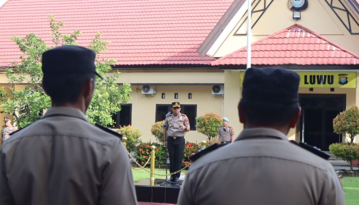 Pimpin Apel Perdana 2026, Kapolres Luwu Tekankan Penguasaan Hukum dan Fisik Prima