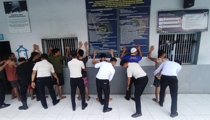 Lapas Kelas IIA Palopo Sisir Blok Hunian, Cegah Narkoba dan Ponsel Ilegal