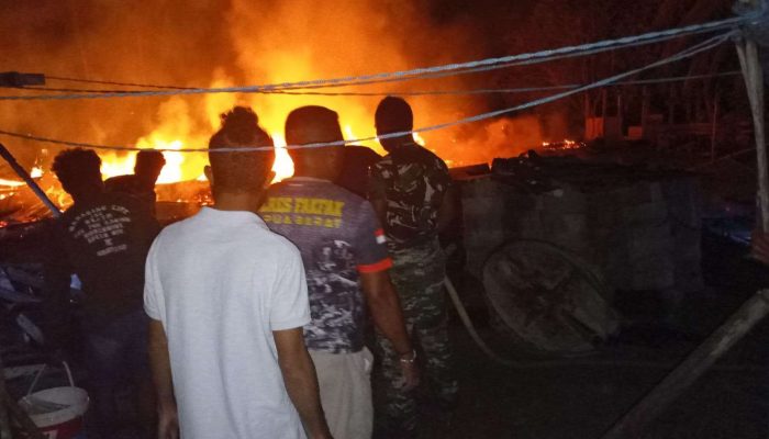 Fakfak Berduka: 11 Keluarga Kehilangan Tempat Tinggal dalam Semalam