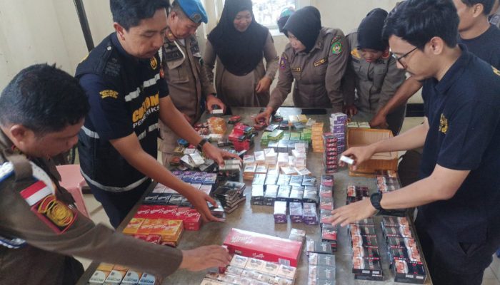 Operasi Gempur, Satpol PP Palopo dan Bea Cukai Sita 9.870 Batang Rokok Ilegal