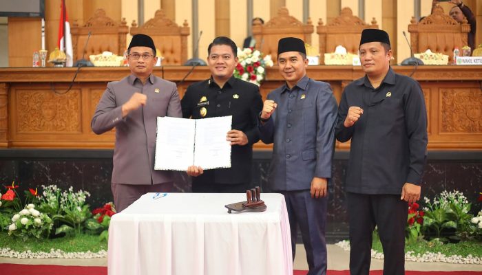 Pemkab dan DPRD Luwu Ketok Palu, Jalan Menuju Provinsi Luwu Raya Kian Terbuka