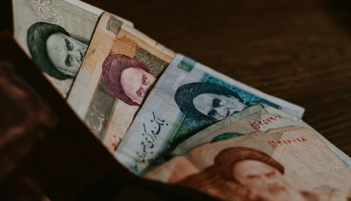 Rial Iran Runtuh, Nilai Tukar Tembus 1,4 Juta per Dolar AS