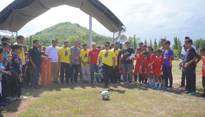 Wakil Bupati Luwu Buka Turnamen Sepak Bola LSS 2020 Cup II