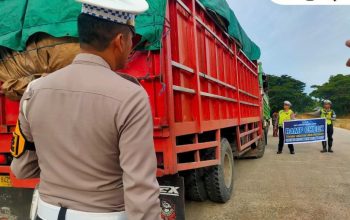 Cegah Kecelakaan Fatal, Satlantas Polres Luwu Gelar Ramp Check Truk di Trans Sulawesi