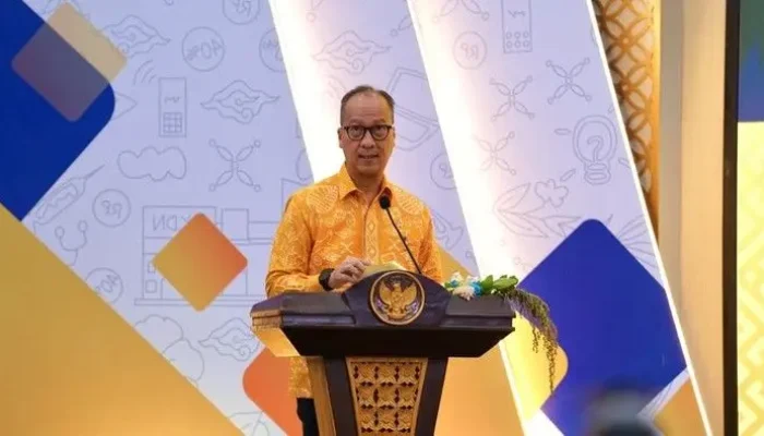 Proyek Rp24,66 Triliun Koperasi Merah Putih, Haruskah Impor 105 Ribu Mobil India?