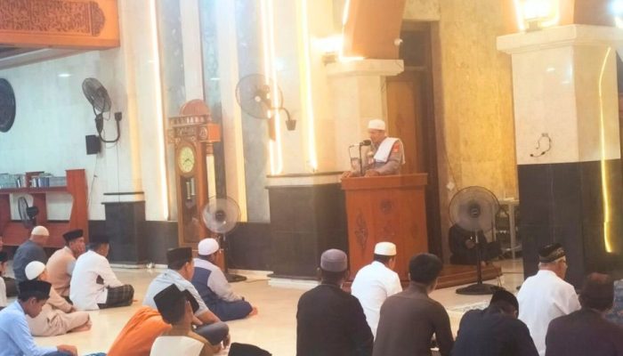 Sat Binmas Polres Luwu Gelar Safari Ramadhan di Masjid Raya Al-Ishlah Belopa