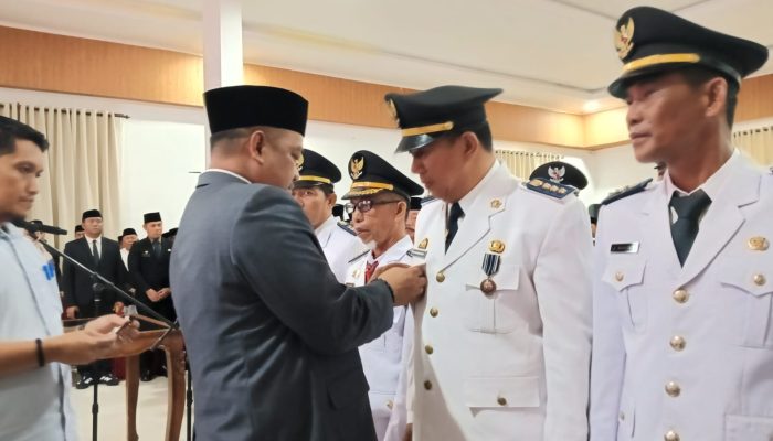 Lantik Puluhan Pejabat, Patahuddin Beri Waktu Enam Bulan Buktikan Kinerja