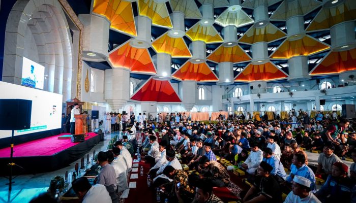 Ribuan Jamaah Nikmati Buka Puasa Program Raja Salman di Makassar, Gubernur Sulsel: Semoga Berkah