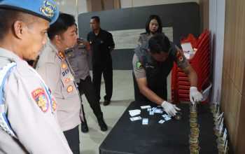 Dadakan Usai Apel, Puluhan Personel Polres Palopo Jalani Tes Urine, Begini Hasilnya