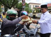 Momentum Ramadan 1447 H, Kasat Resnarkoba Palopo Turun Langsung Berbagi Takjil