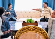 Momen Hangat Silaturahmi Prabowo dan Megawati Jelang Idulfitri di Istana Merdeka