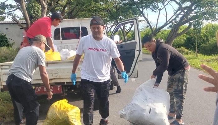 Turun Tangan Langsung, Wawali Palopo Pimpin Aksi Bersih-Bersih Atasi Krisis Sampah