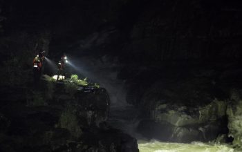 Terseret Air Bah di Maros, Dua Remaja Hilang di Sungai Kalimborang