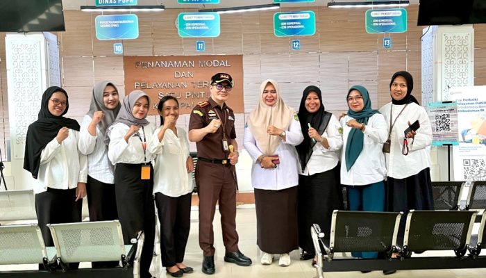 WFA Diberlakukan Kajari Palopo Pantau Langsung Layanan Perizinan di DPMPTSP