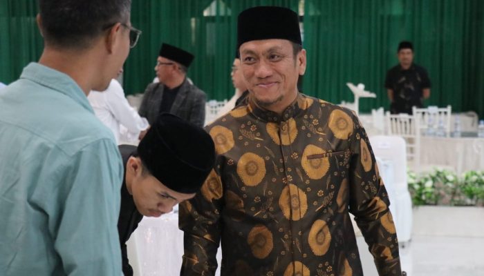Bupati Irwan Bachri Syam Paparkan Capaian Beasiswa dan Layanan Kesehatan Gratis di Makassar