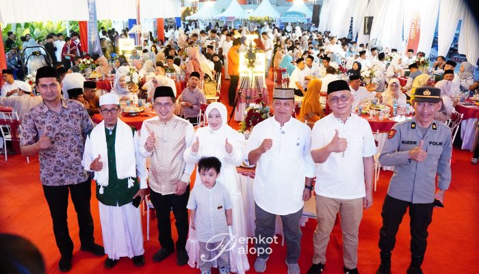 Hadiri Buka Puasa UMB, Kadis Kominfo Palopo Puji Kedermawanan Berbagi Beasiswa