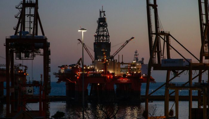 Dampak Perang Timur Tengah Terhadap Ekonomi Indonesia: Ancaman Harga Energi dan Inflasi