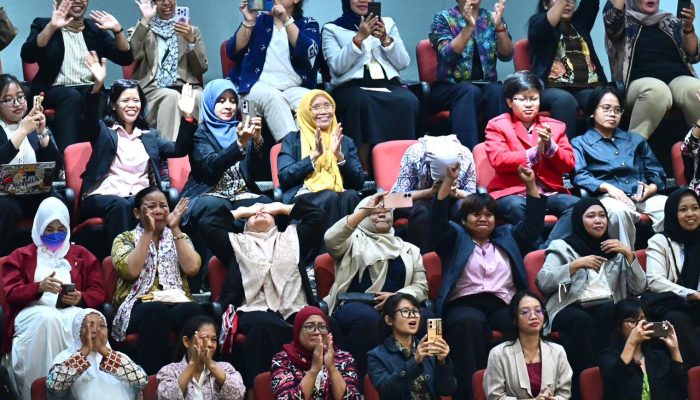 Diwarnai Isak Tangis Bahagia, Rapat Paripurna DPR RI Sahkan Undang-Undang Perlindungan PRT