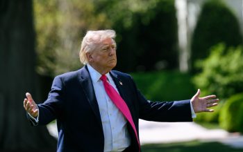 Trump Dievakuasi Usai Suara Tembakan Pecahkan Acara Makan Malam Wartawan