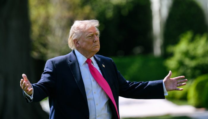 Trump Dievakuasi Usai Suara Tembakan Pecahkan Acara Makan Malam Wartawan