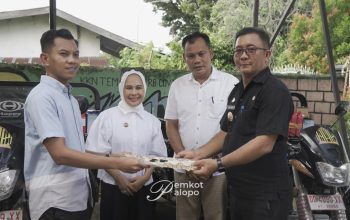 Hadiri Penyerahan Bantuan CSR di Boting, Wali Kota Palopo Puji Kepedulian Sektor Swasta