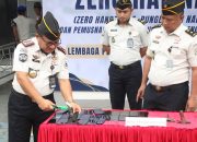 Deklarasi Zero HALINAR, Kepala Lapas Palopo Pimpin Langsung Pemusnahan Barang Terlarang