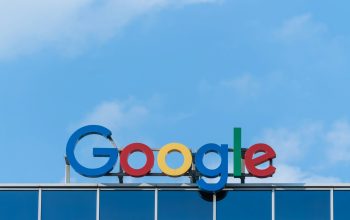 Belum Patuhi PP Tunas, Komdigi Panggil Meta dan Google