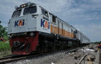 Netizen Ramai-ramai Tolak Wacana Menteri PPPA Jadikan Pria Tameng di Ujung KRL