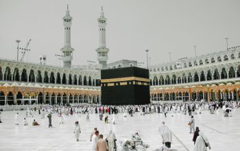 Luar Biasanya Hari Arafah: Amalan Terbaik yang Melampaui Jihad di Jalan Allah