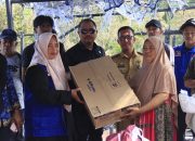 Wabup Luwu Timur Puspawati Husler Salurkan Bantuan Darurat Korban Kebakaran di Desa Maliwowo