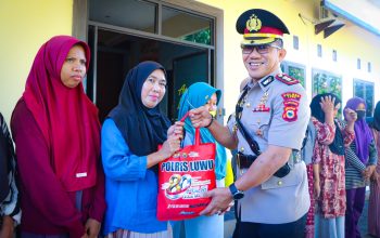 Sambut Hari Bhayangkara ke-80, Polres Luwu Gelar Bakti Sosial Bagikan Sembako Sambut Hari Bhayangkara ke-80, Polres Luwu Gelar Bakti Sosial Bagikan Sembako