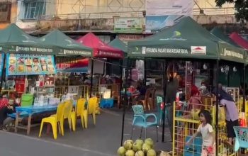 Pindah dari Benteng Rotterdam, Nasib Baru Pedagang Es Kelapa Muda di Pasar Kampung Baru Pindah dari Benteng Rotterdam, Nasib Baru Pedagang Es Kelapa Muda di Pasar Kampung Baru