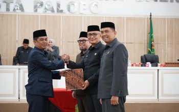 Pemkot dan DPRD Palopo Sepakati Perda Pembinaan Anak Jalanan dan Gelandangan Pemkot dan DPRD Palopo Sepakati Perda Pembinaan Anak Jalanan dan Gelandangan