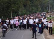 Gubernur Andi Sudirman Lepas Ribuan Peserta Jalan Sehat Anti Mager di Rantepao