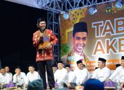 Penuh Khidmat, Ribuan Warga Luwu Lantunkan Dzikir Bersama Ustaz Abdul Somad