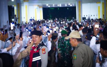 Lelang Selempang UAS Tembus Rp21 Juta, Ramaikan HUT ke-67 Luwu