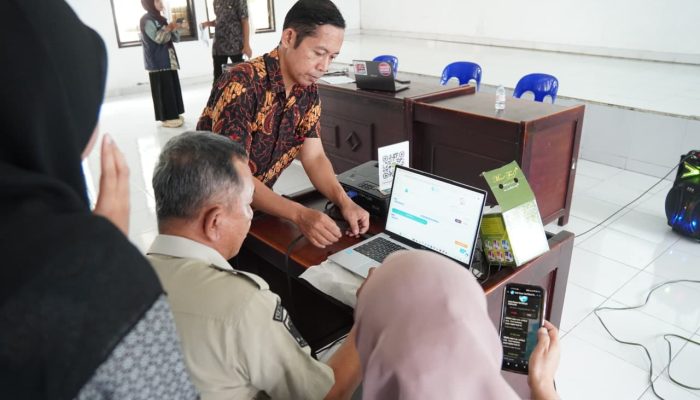Diskominfo Palopo Dampingi Kecamatan dan Kelurahan Gunakan Sertifikat Elektronik